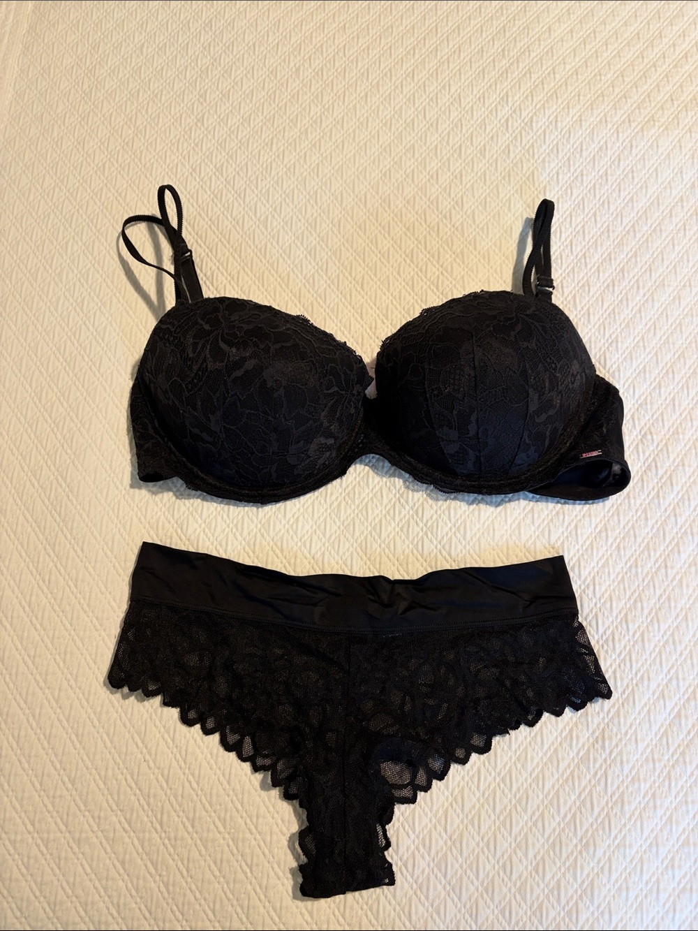 VS Pink Black Lace Push Up Bra (36DD) & Cheeky Panty Set (M) - Women's Intimates